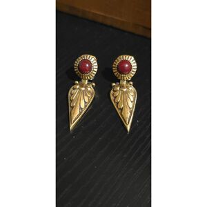 Vintage Gold-tone Drop Earrings with a Red Cabochon Stone